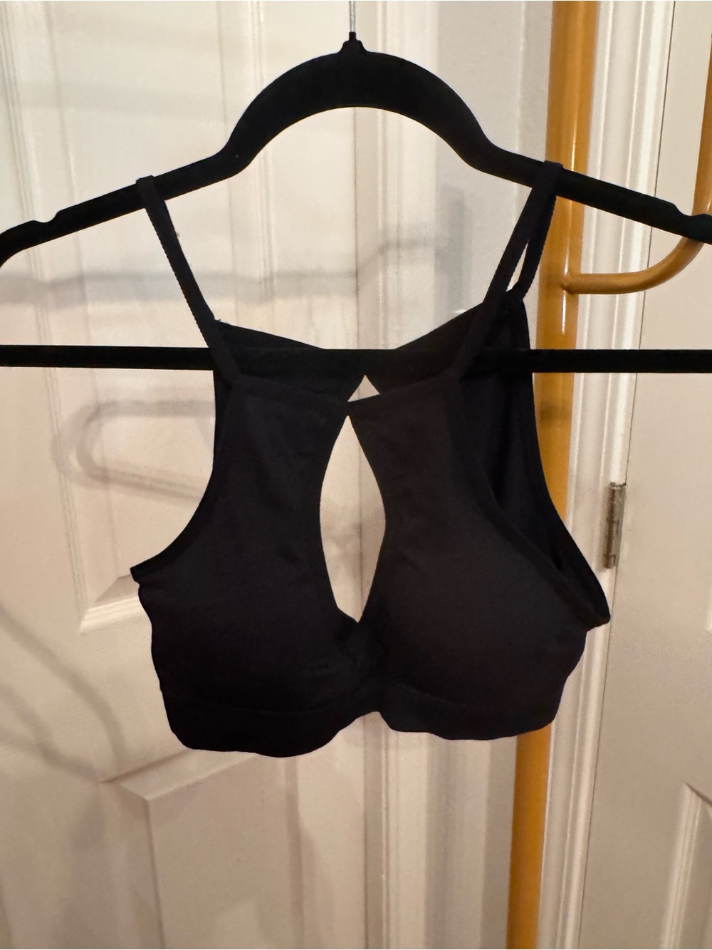 Women’s Keyhole Sports Bralette - Hot Pink - Picture 3 of 3